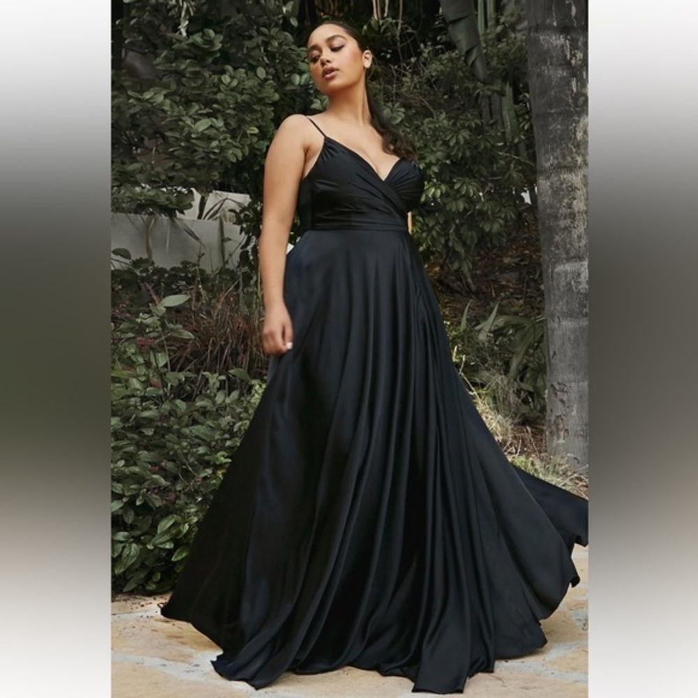 Cinderella Divine black sleeveless maxi gown Size 18
